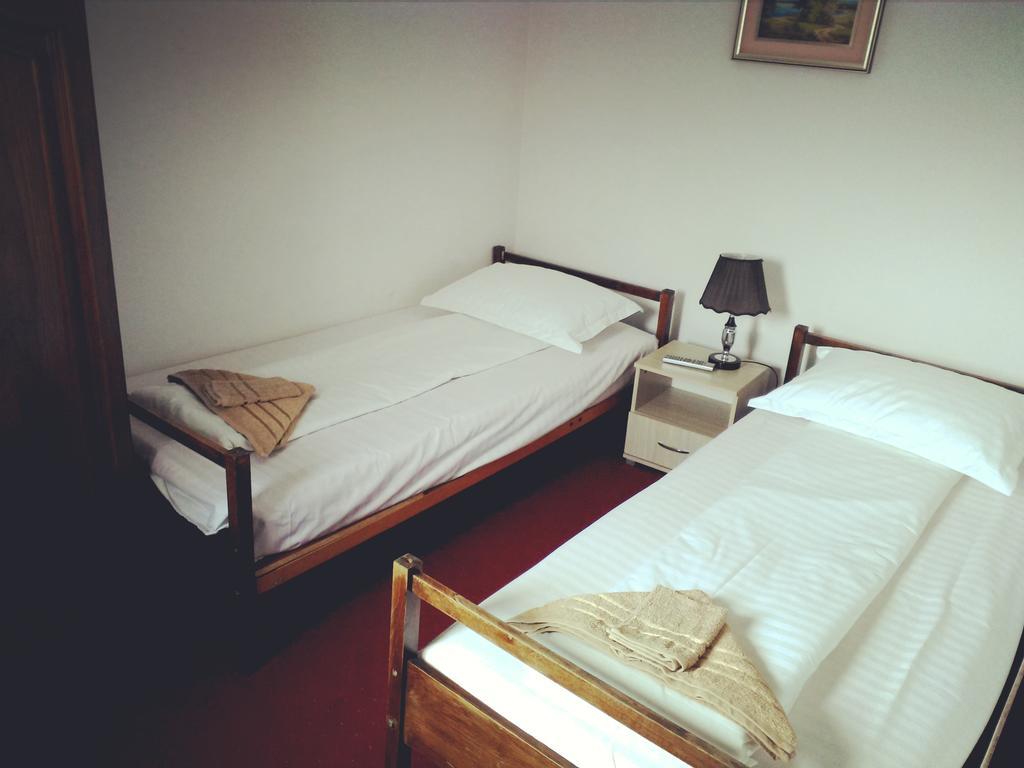 Casa Kiev Hotel Sibiu Bagian luar foto