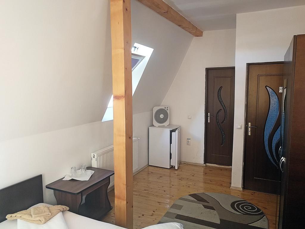 Casa Kiev Hotel Sibiu Bagian luar foto